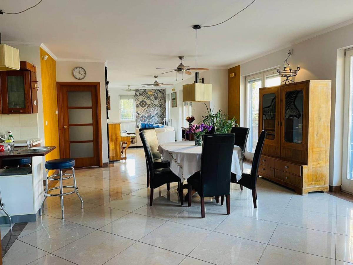 Rosehill Garden Family Villa With A Great Budapest View 外观 照片