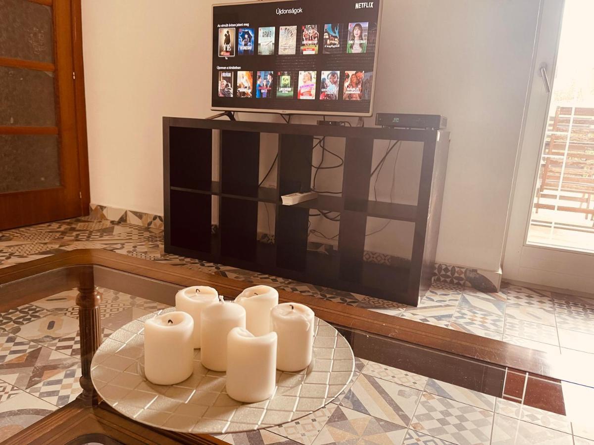Rosehill Garden Family Villa With A Great Budapest View 外观 照片