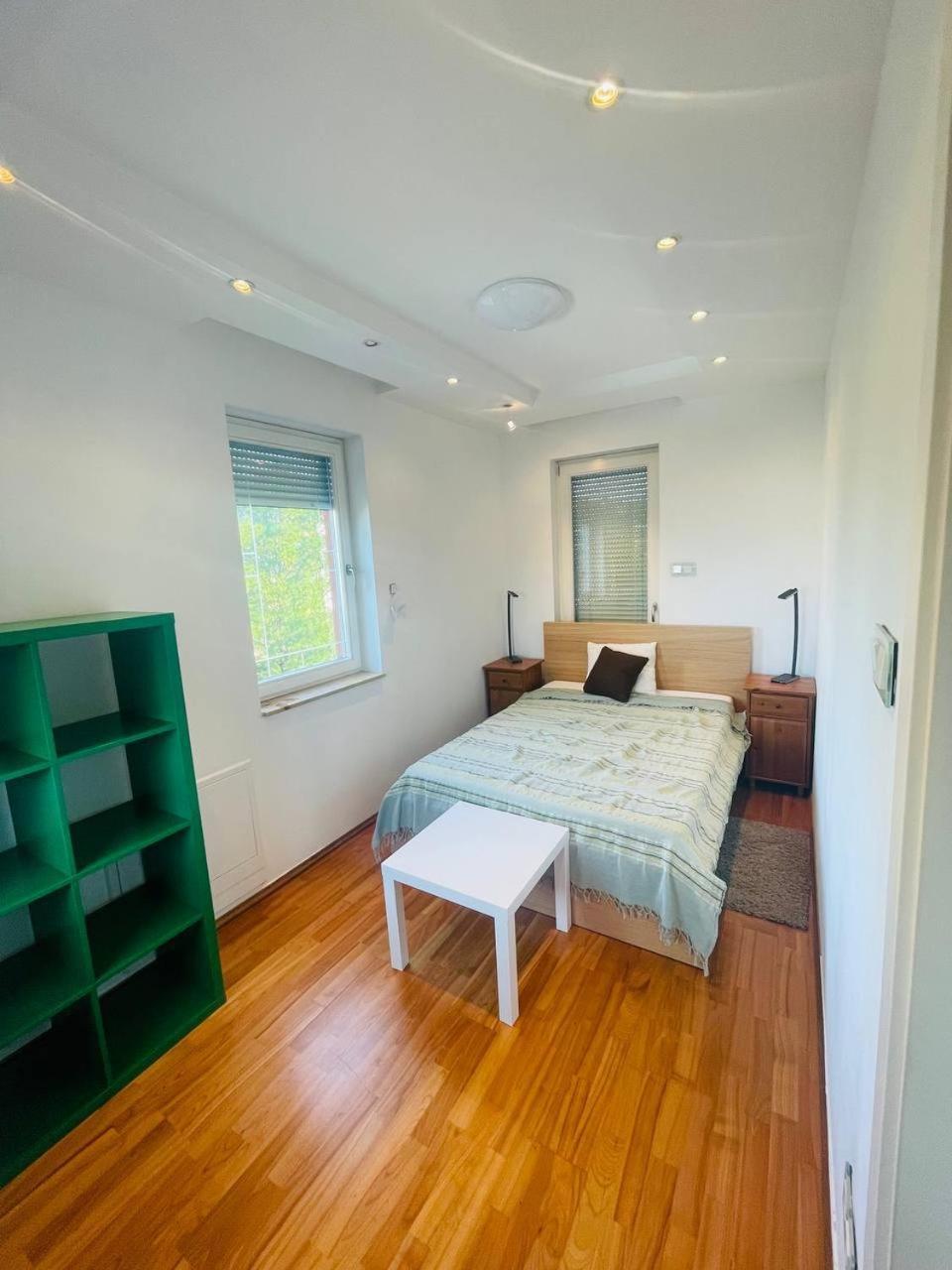 Rosehill Garden Family Villa With A Great Budapest View 外观 照片