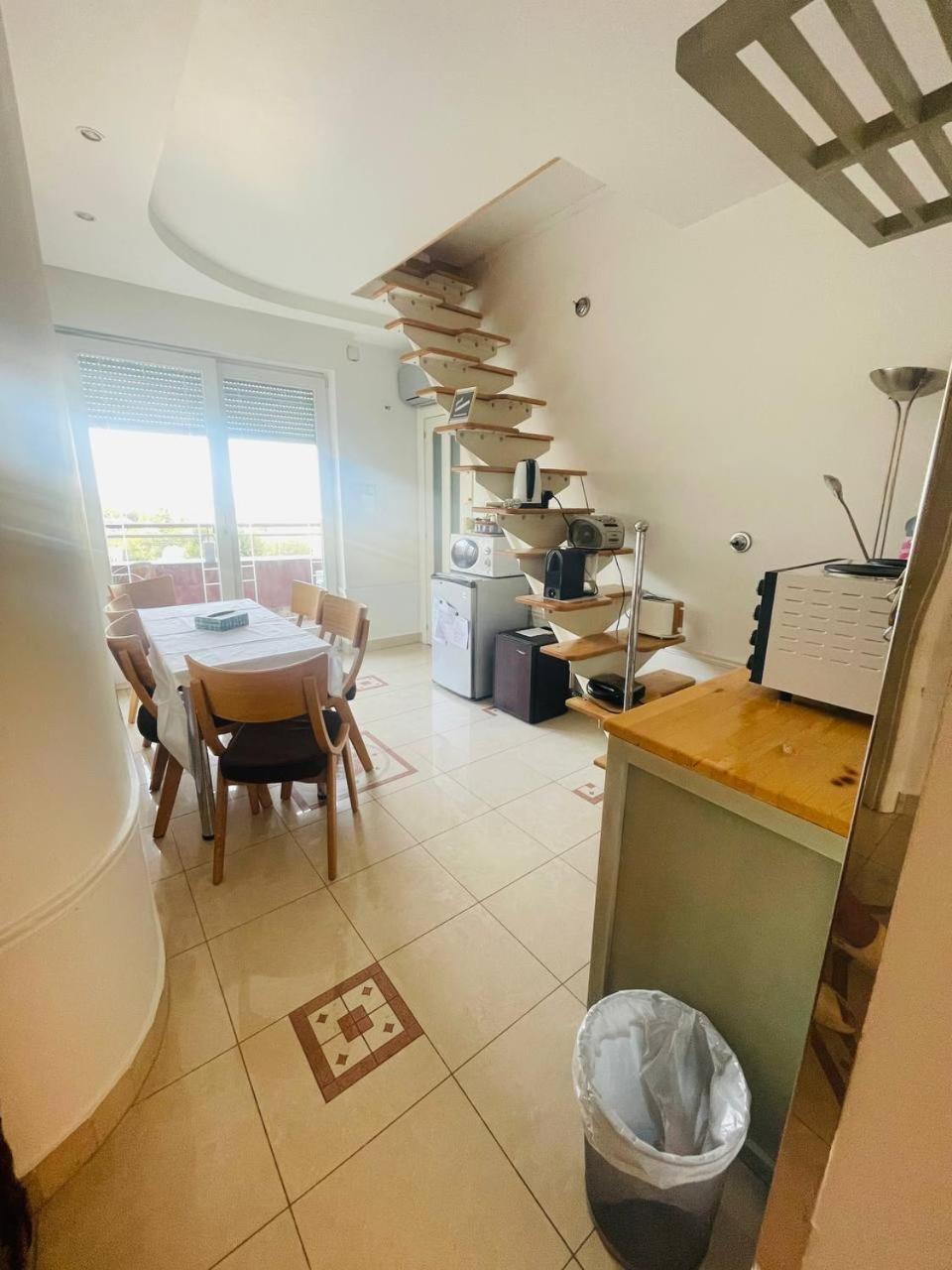 Rosehill Garden Family Villa With A Great Budapest View 外观 照片